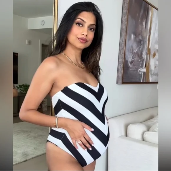 Zara Striped Barbie™ Mattel Swimsuit - Picture 15 of 16